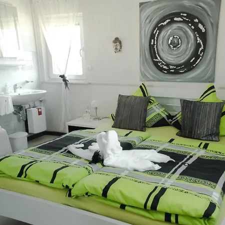 Apartament Gaestehaus Edith Trittenheim