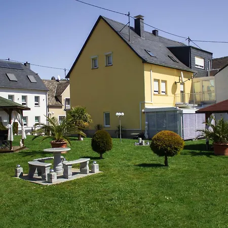 Apartament Gaestehaus Edith